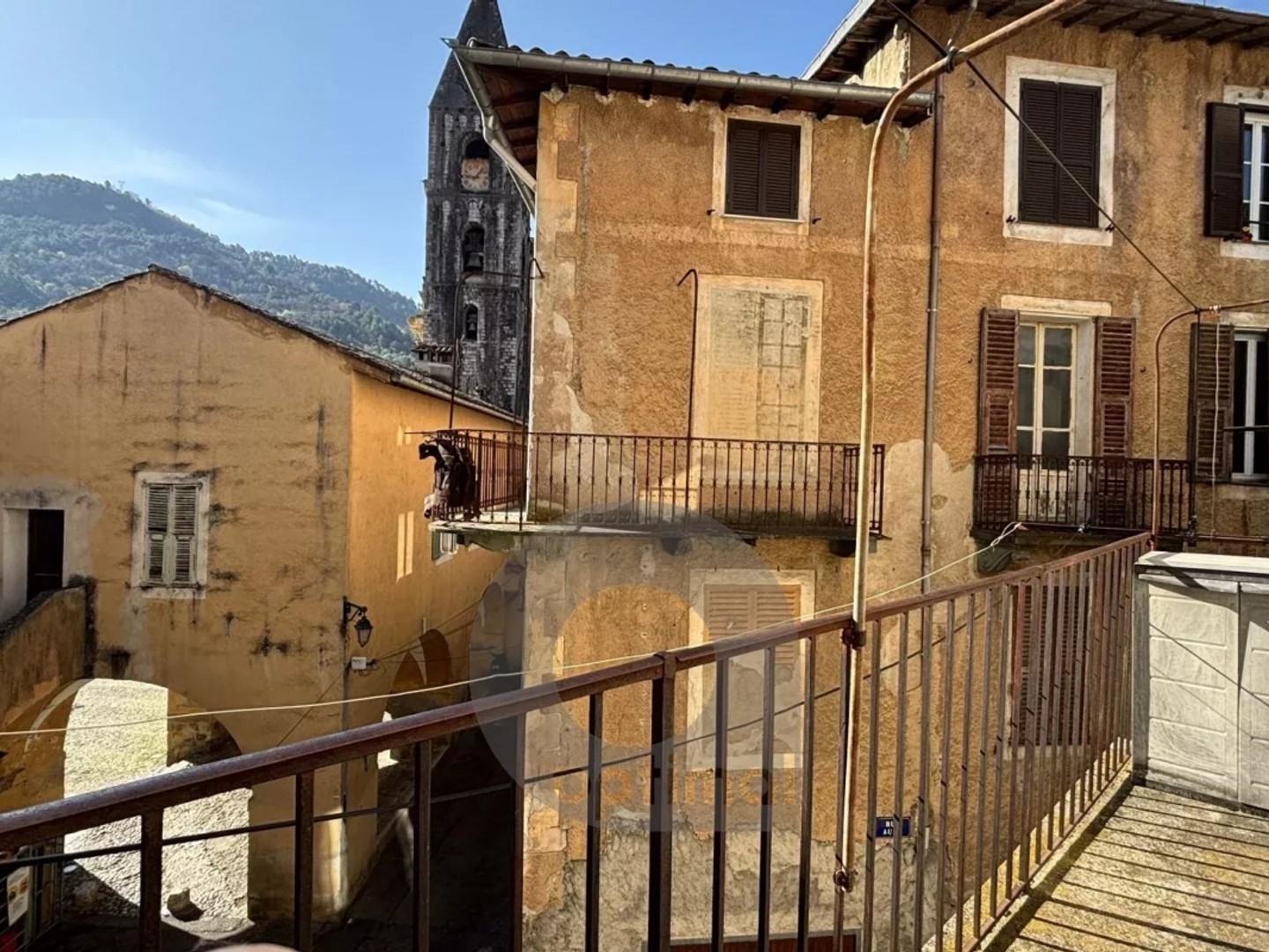 Appartement à vendre - 4 pièces - 309m2 - Sospel (06380)