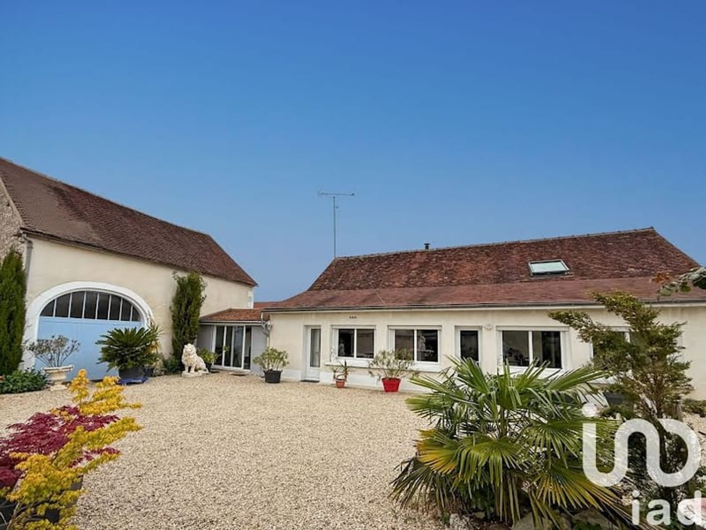 Maison à vendre - 5 pièces - 141m2 - Charmoy (89400)
