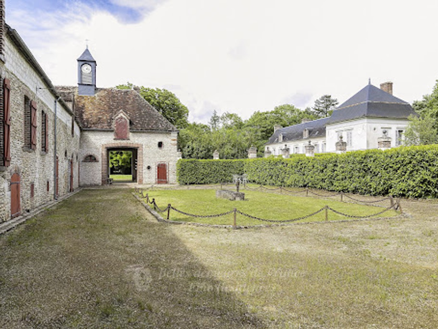 Château 20 pièces 800 m²