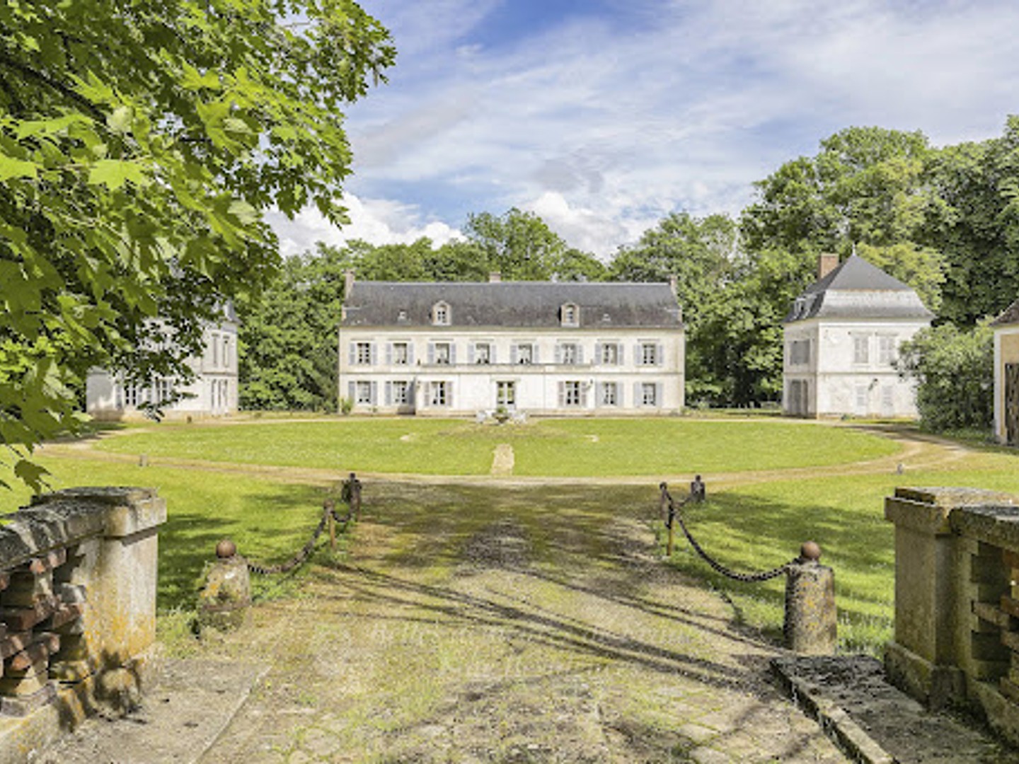 Maison à vendre - 20 pièces - 800m2 - Joigny (89300)