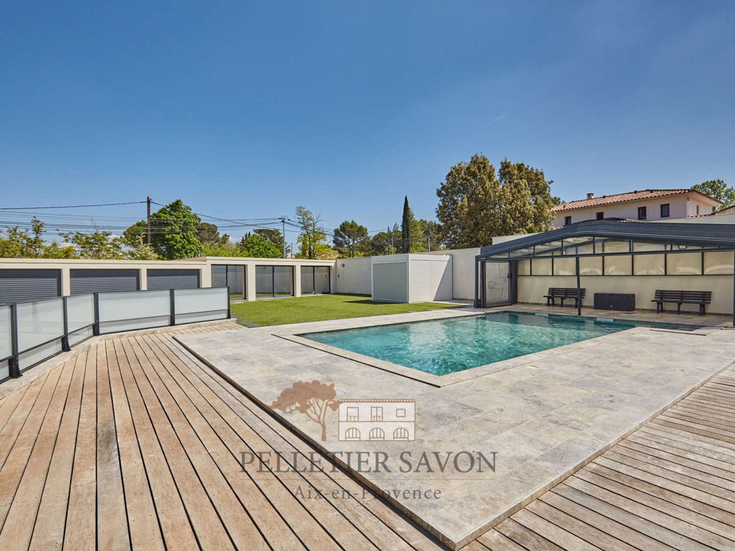 Maison à vendre - 7 pièces - 330m2 - Aix-En-Provence (13540)
