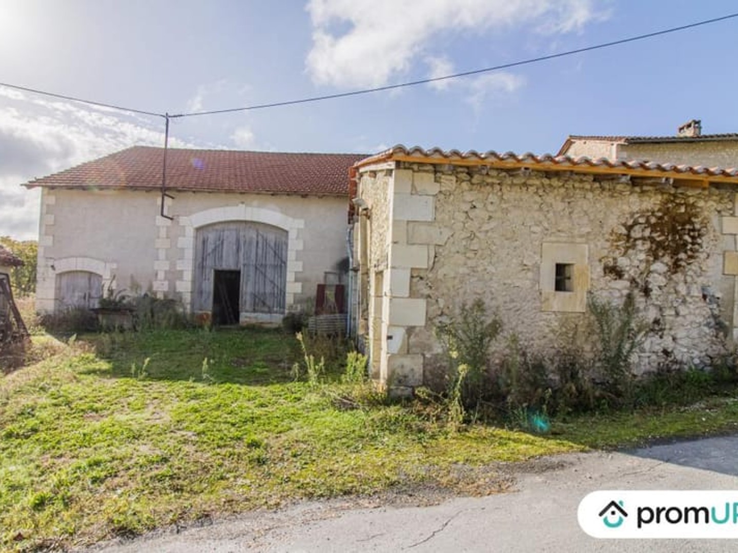 Maison à vendre - 1 pièce - 130m2 - Montagrier (24350)