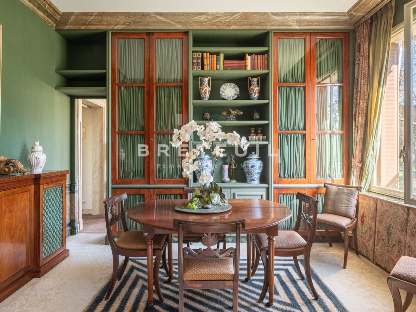 Appartement à vendre - 5 pièces - 156m2 - Paris 16e (75016)