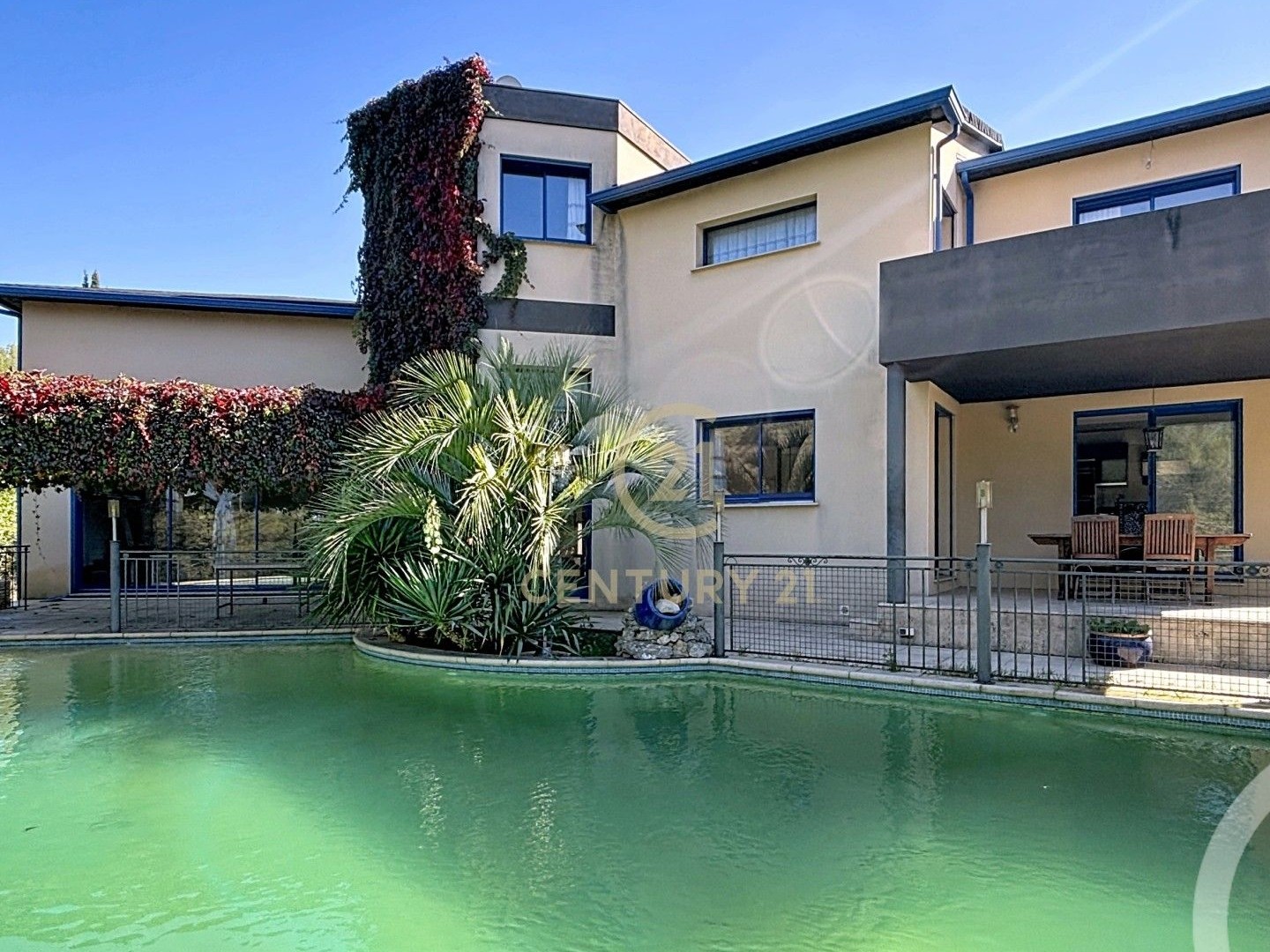 Maison 8 pièces 294 m²