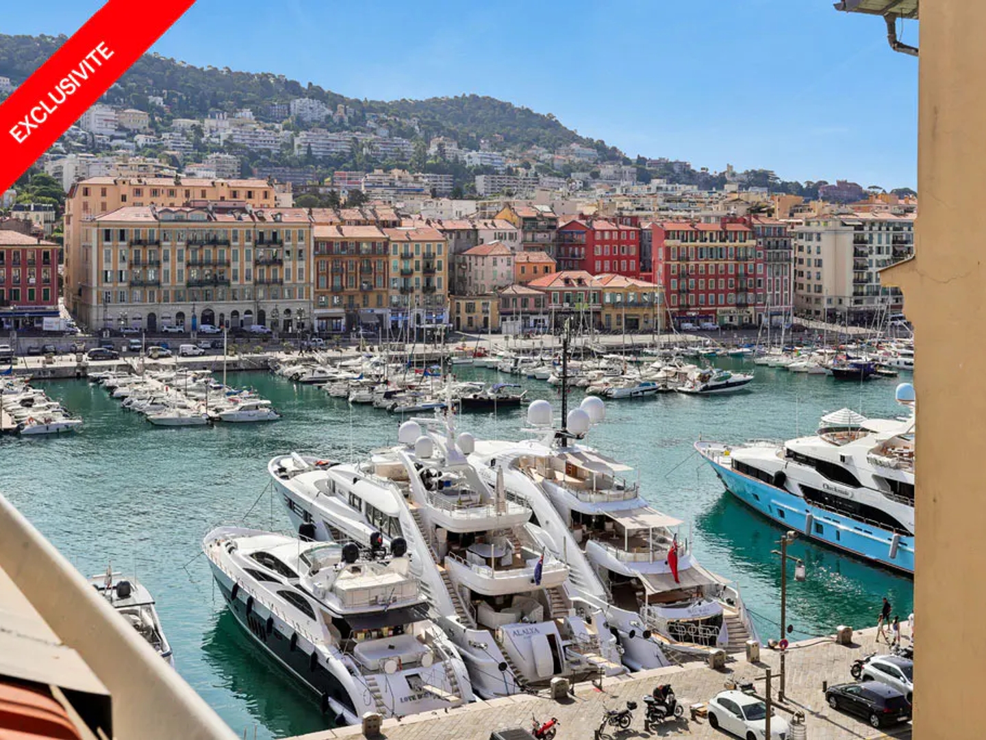 Appartement atypique avec vue sur le Port de Nice