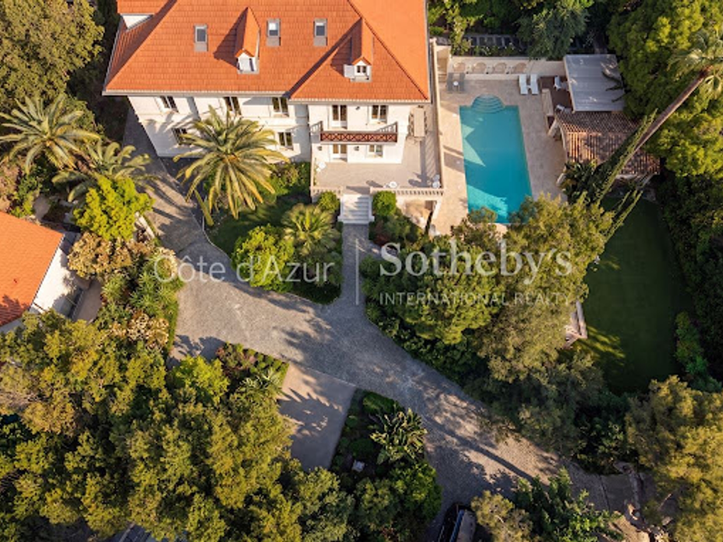 Maison à vendre - 18 pièces - 579m2 - Cannes (06400)