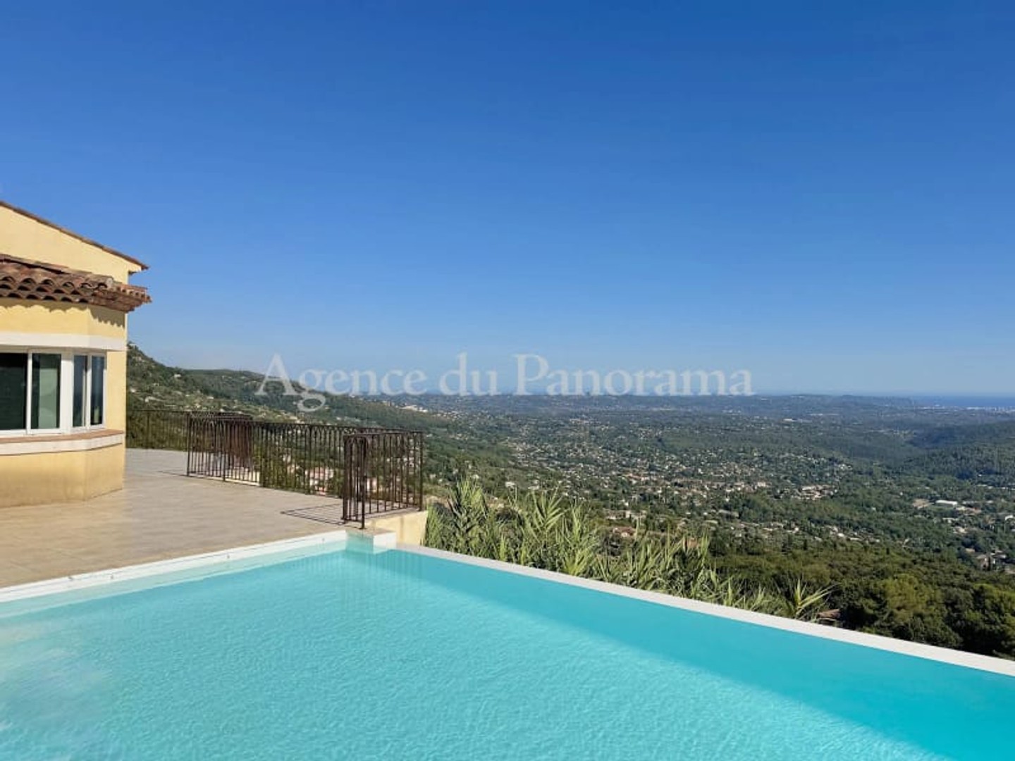 Villa 5 pièces 182 m²