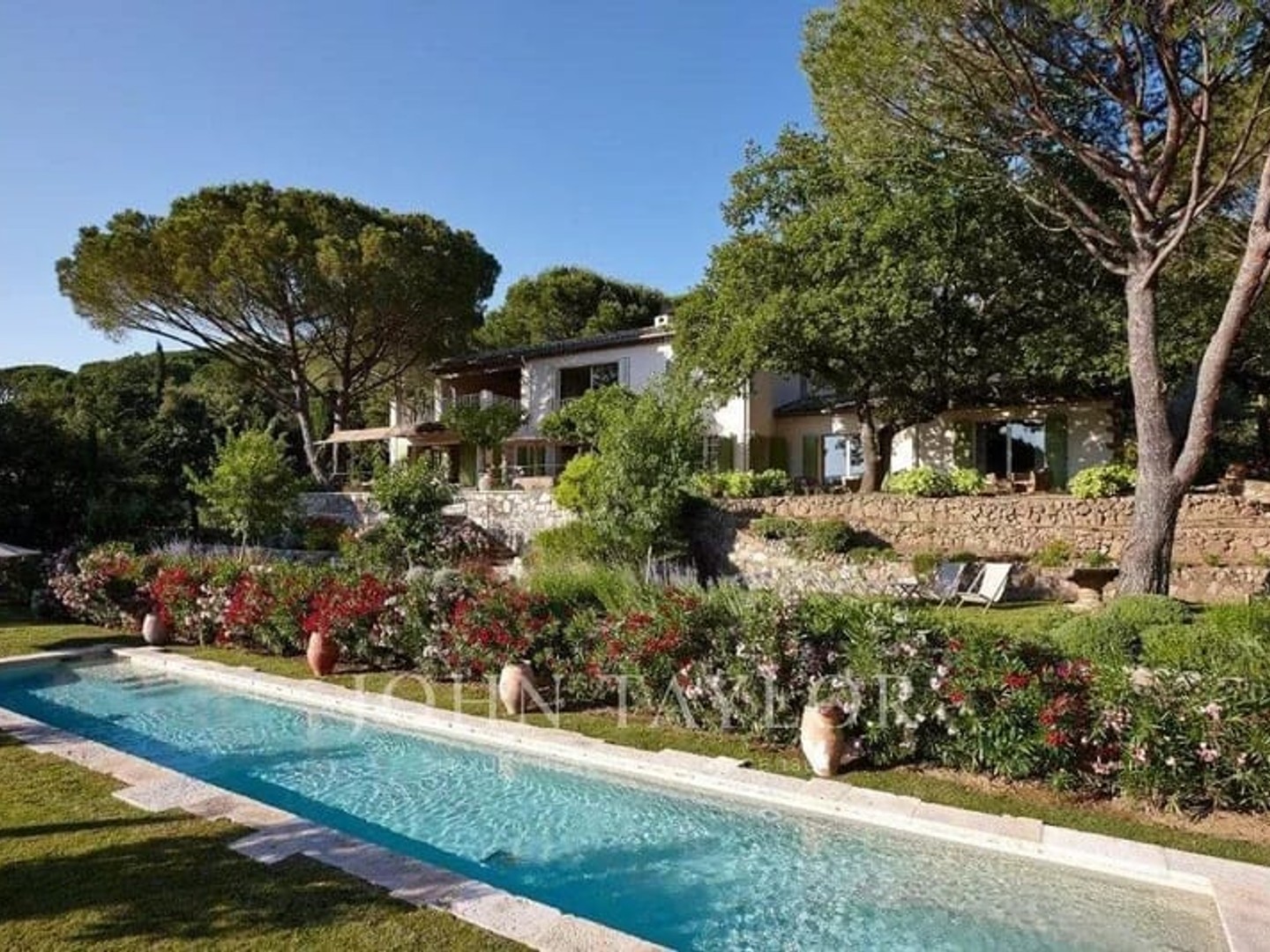 Superbe Bastide proche du village