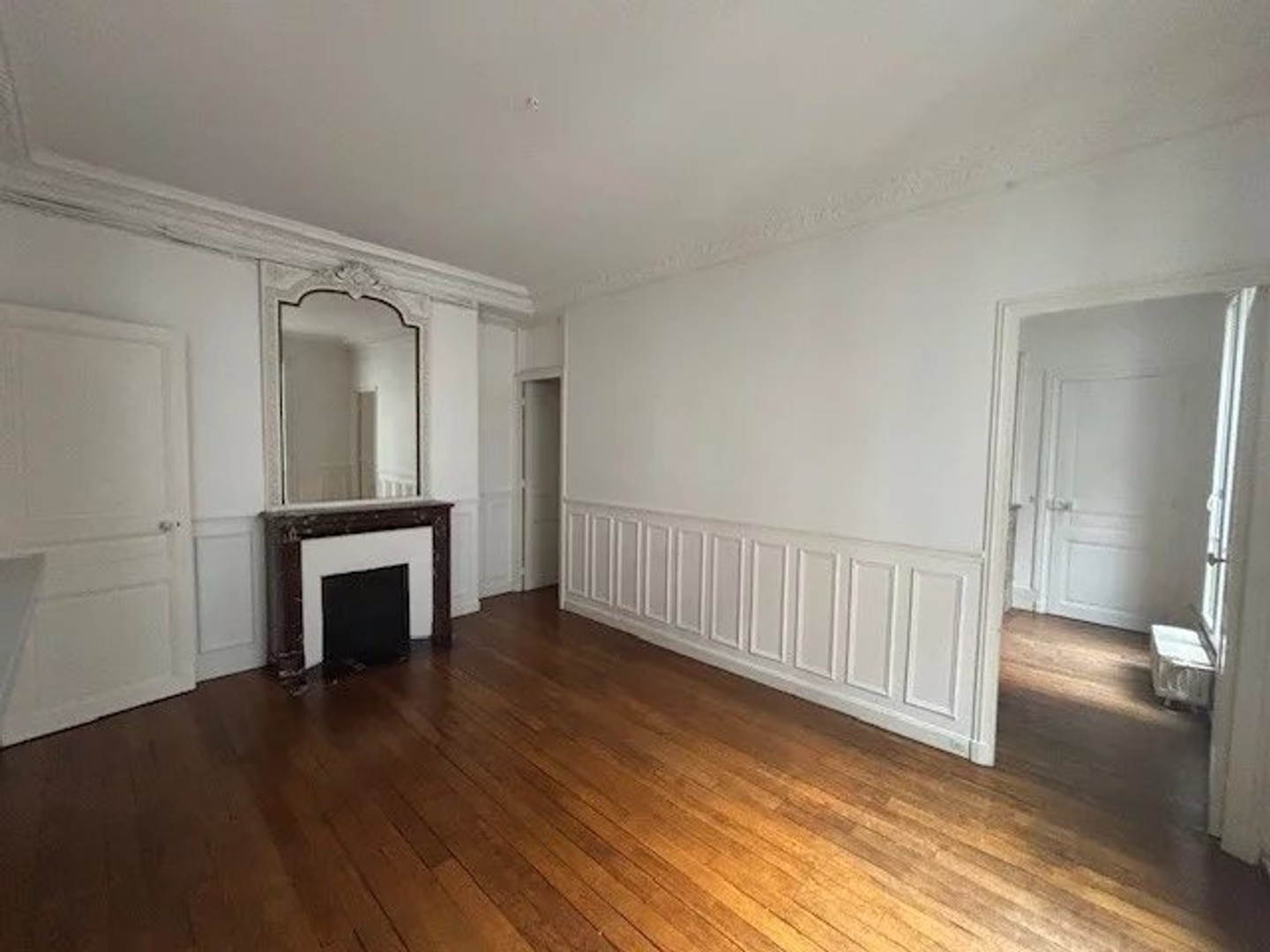 3 Pièces 76m² 2 chambres. Rue de Lyon 75012