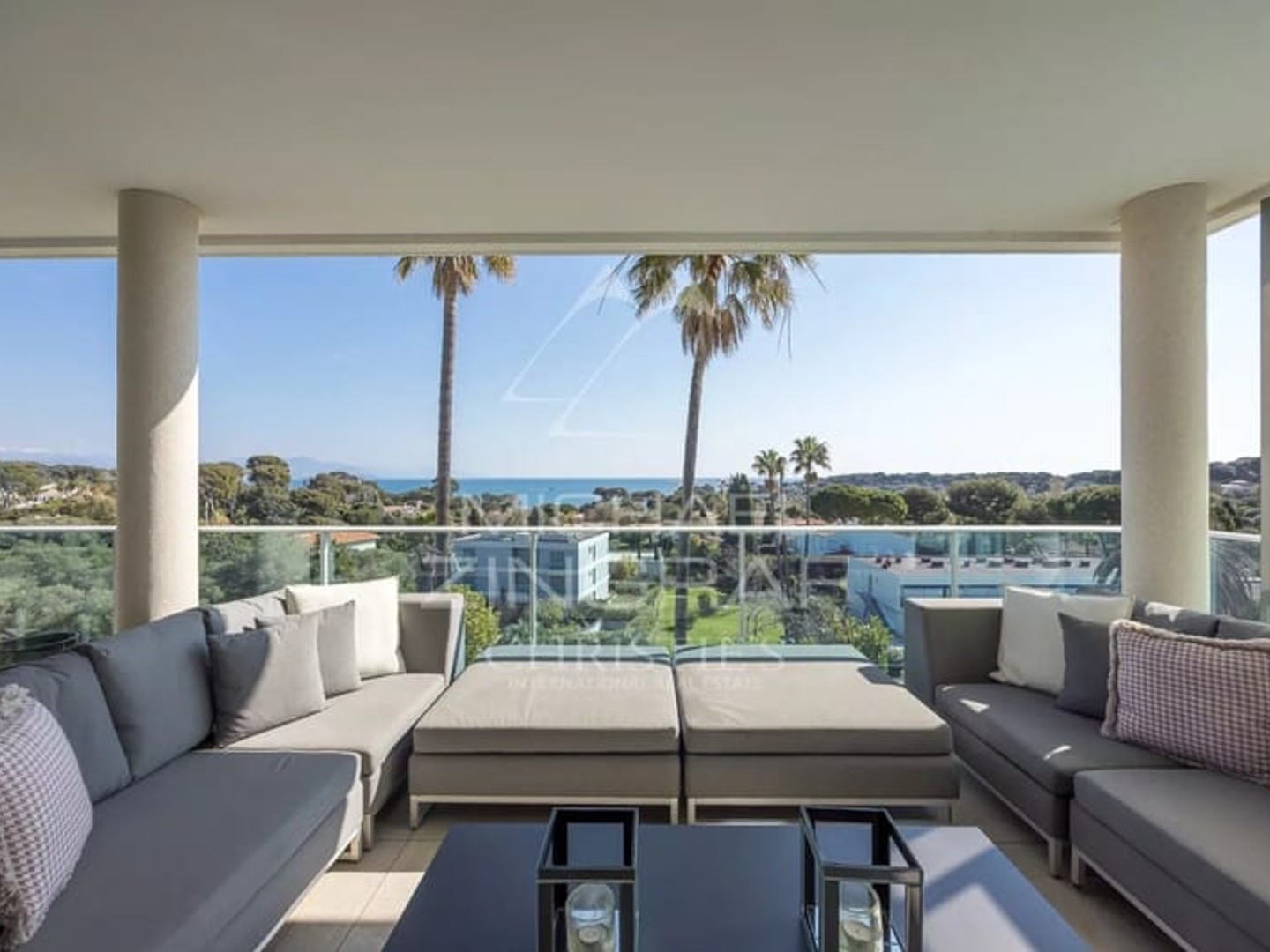 Appartement à vendre - 4 pièces - 206m2 - Antibes (06600)