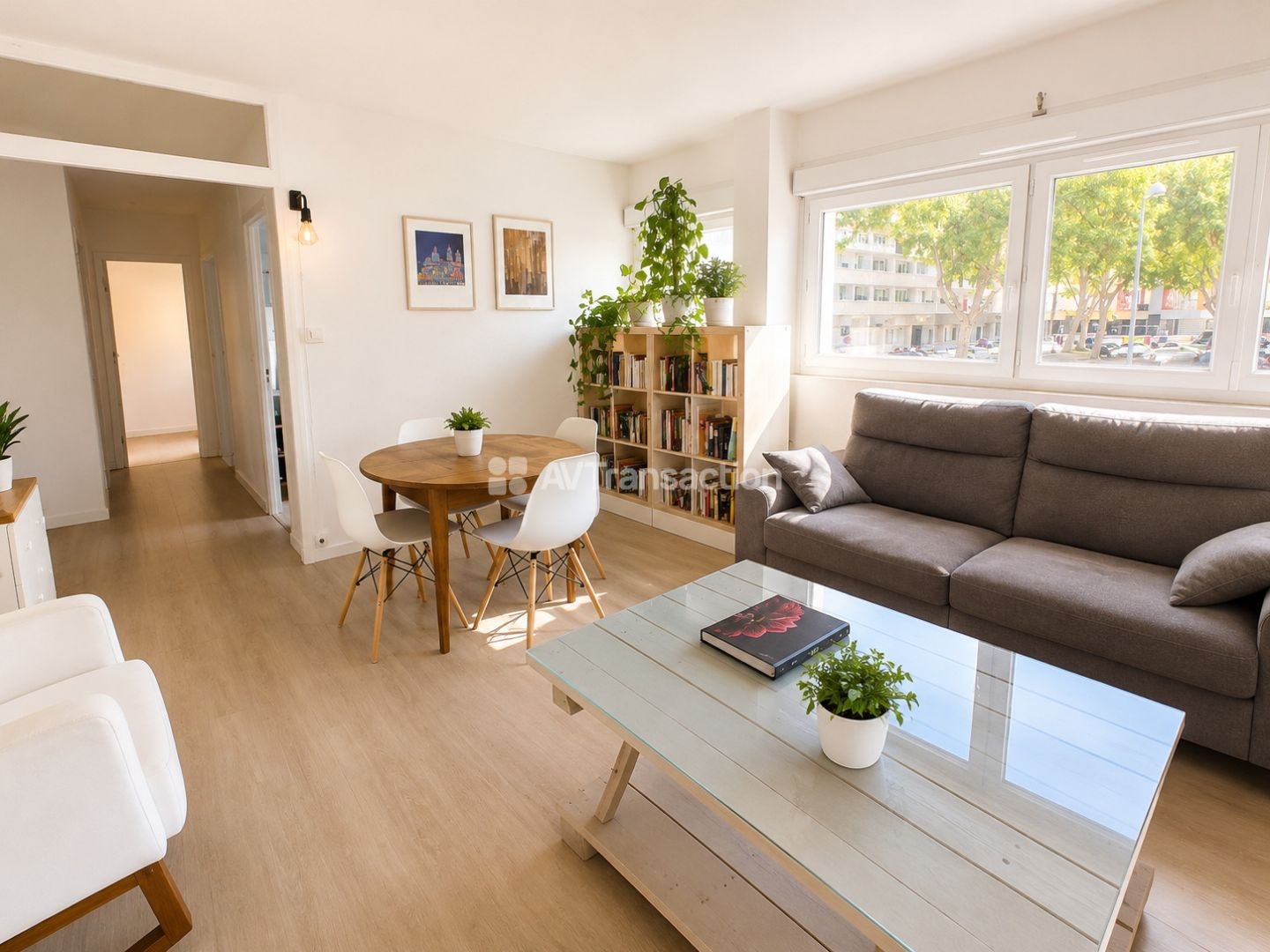  T2 DE 41 m² - CAVE-PARKING - AU COEUR DE GRATTE CIEL