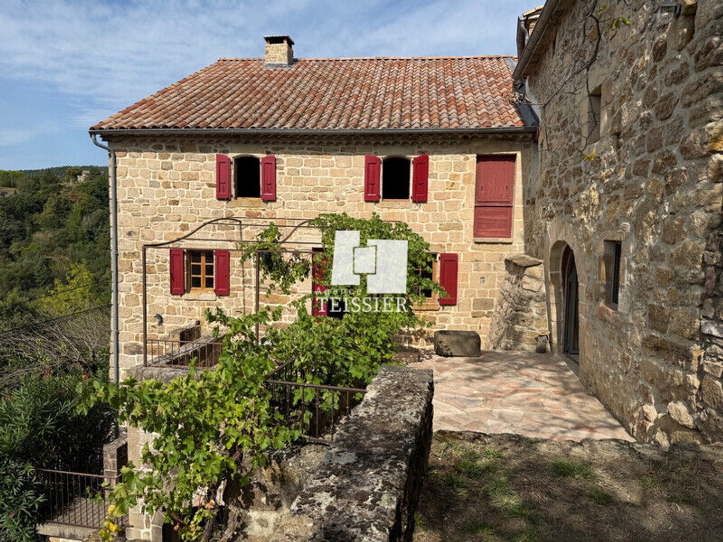 Maison à vendre - 11 pièces - 232m2 - Les Vans (07140)