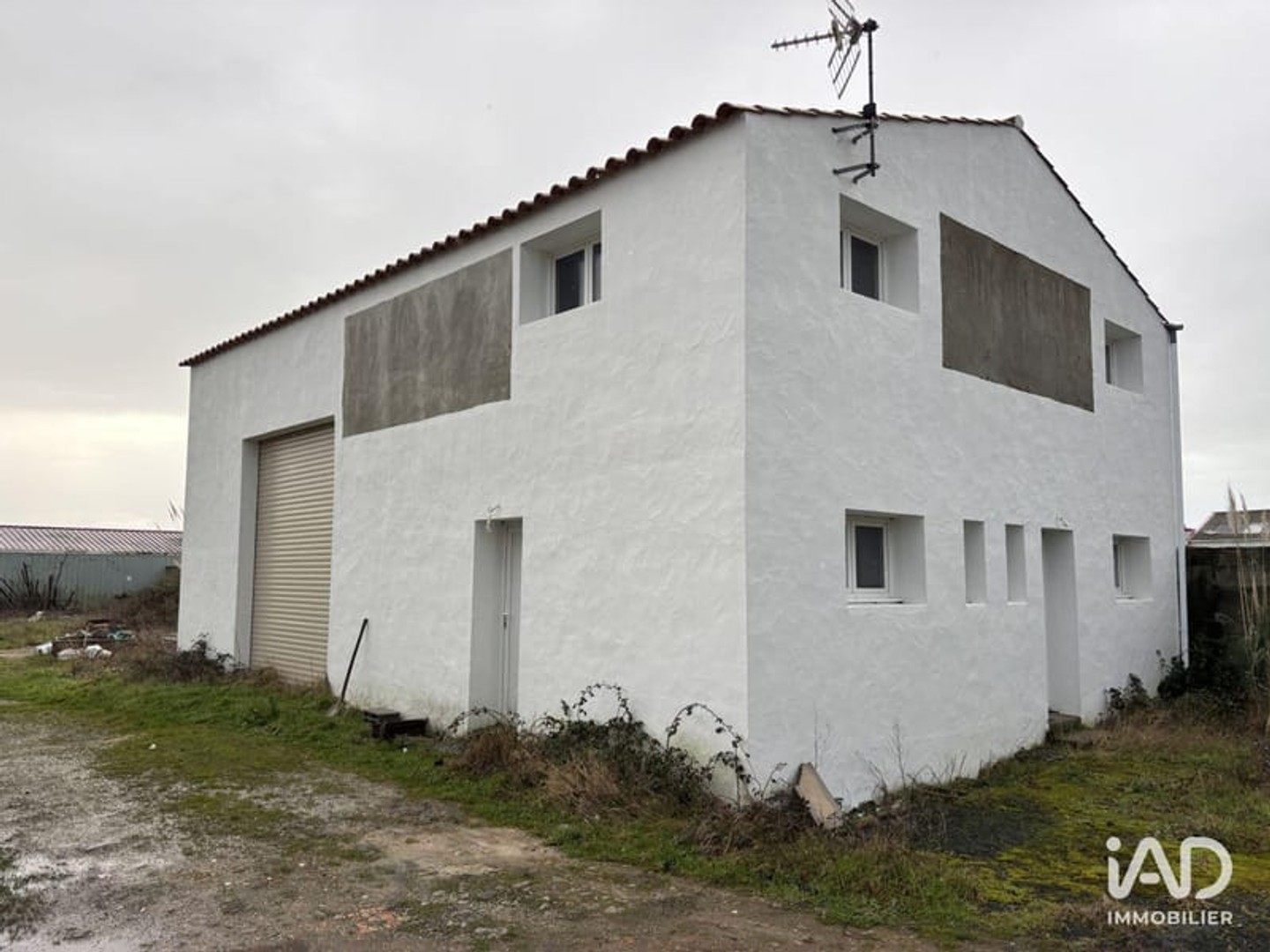 Magasin à vendre - 150m2 - La Guérinière (85680)