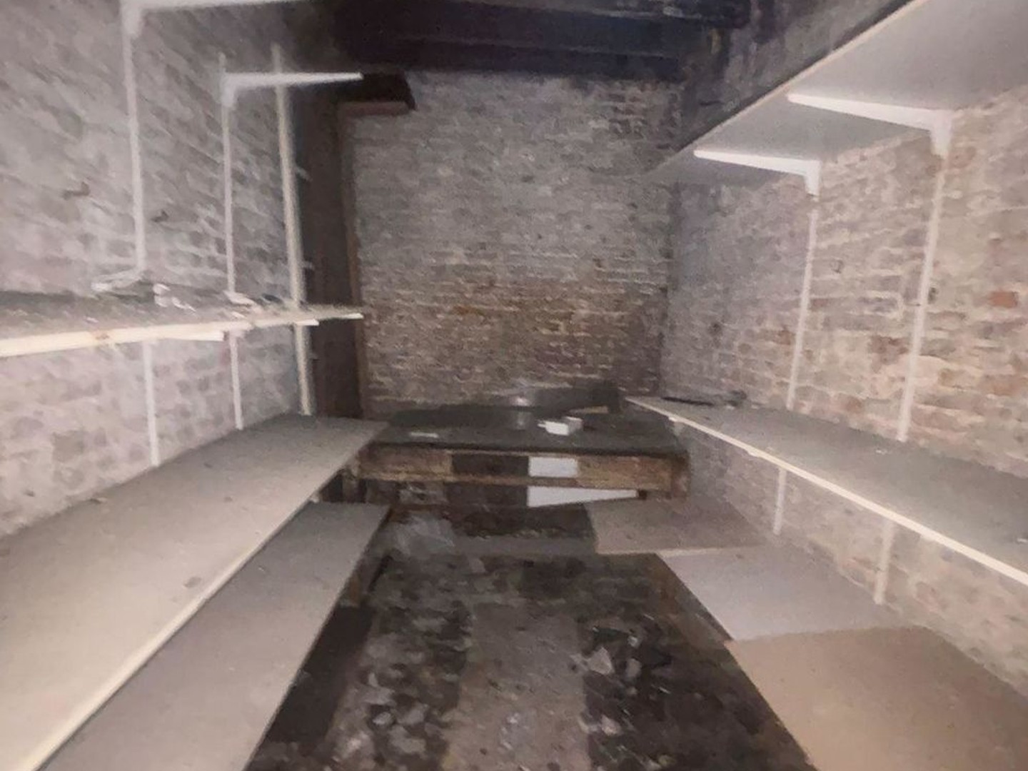 Locaux à vendre - 1 pièce - 180m2 - Douai (59500)