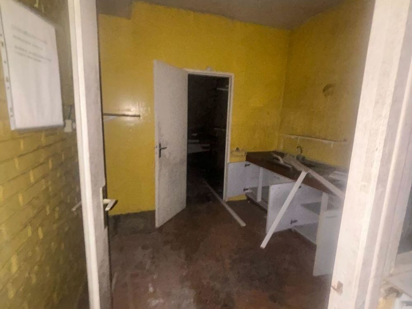 Locaux à vendre - 1 pièce - 180m2 - Douai (59500)