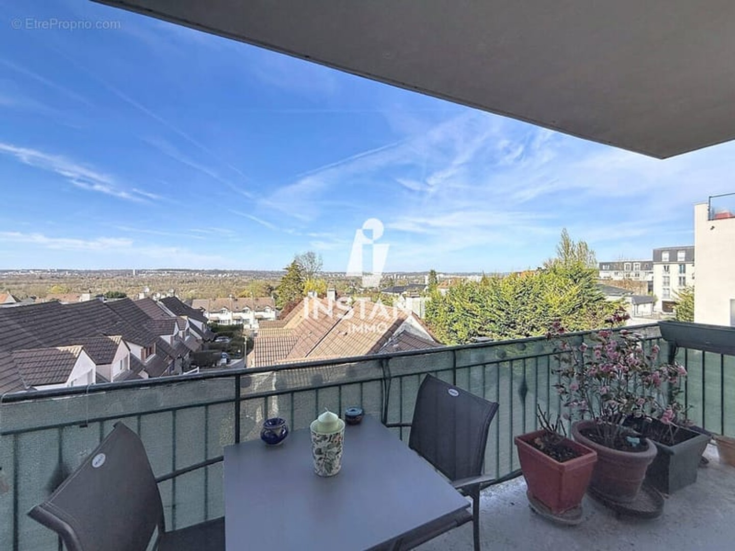 Appartement à vendre - 2 pièces - 50m2 - Noisy-Le-Grand (93160)