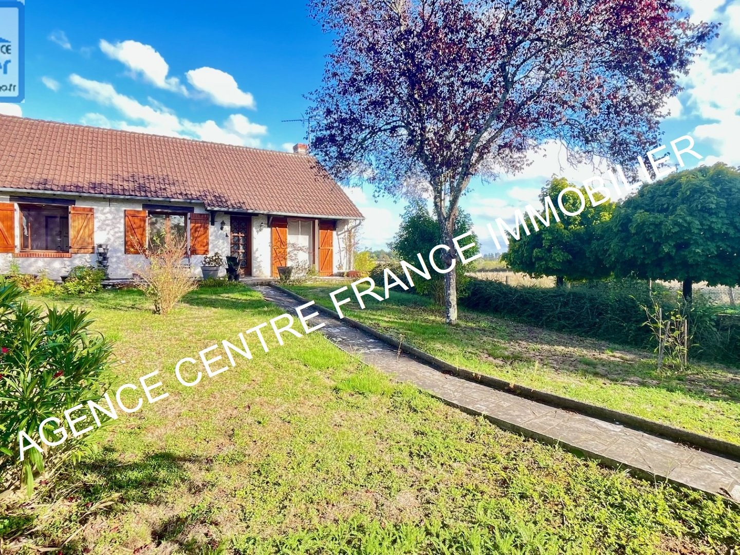Maison à vendre - 4 pièces - 76m2 - Vasselay (18000)