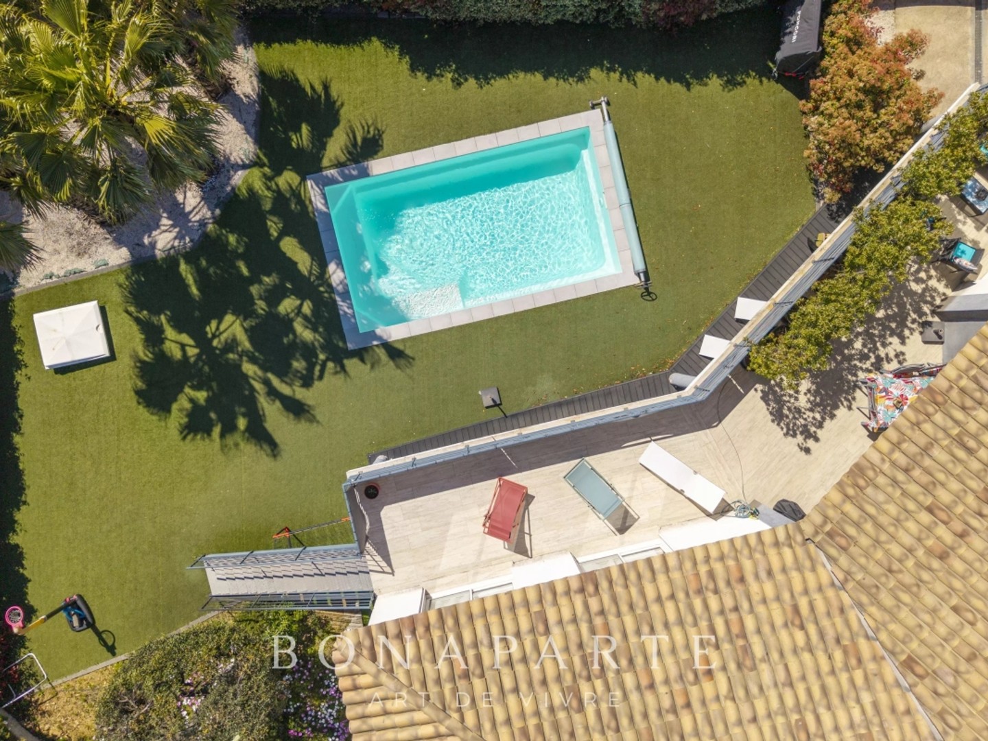 Maison à vendre - 5 pièces - 331m2 - Fréjus (83370)