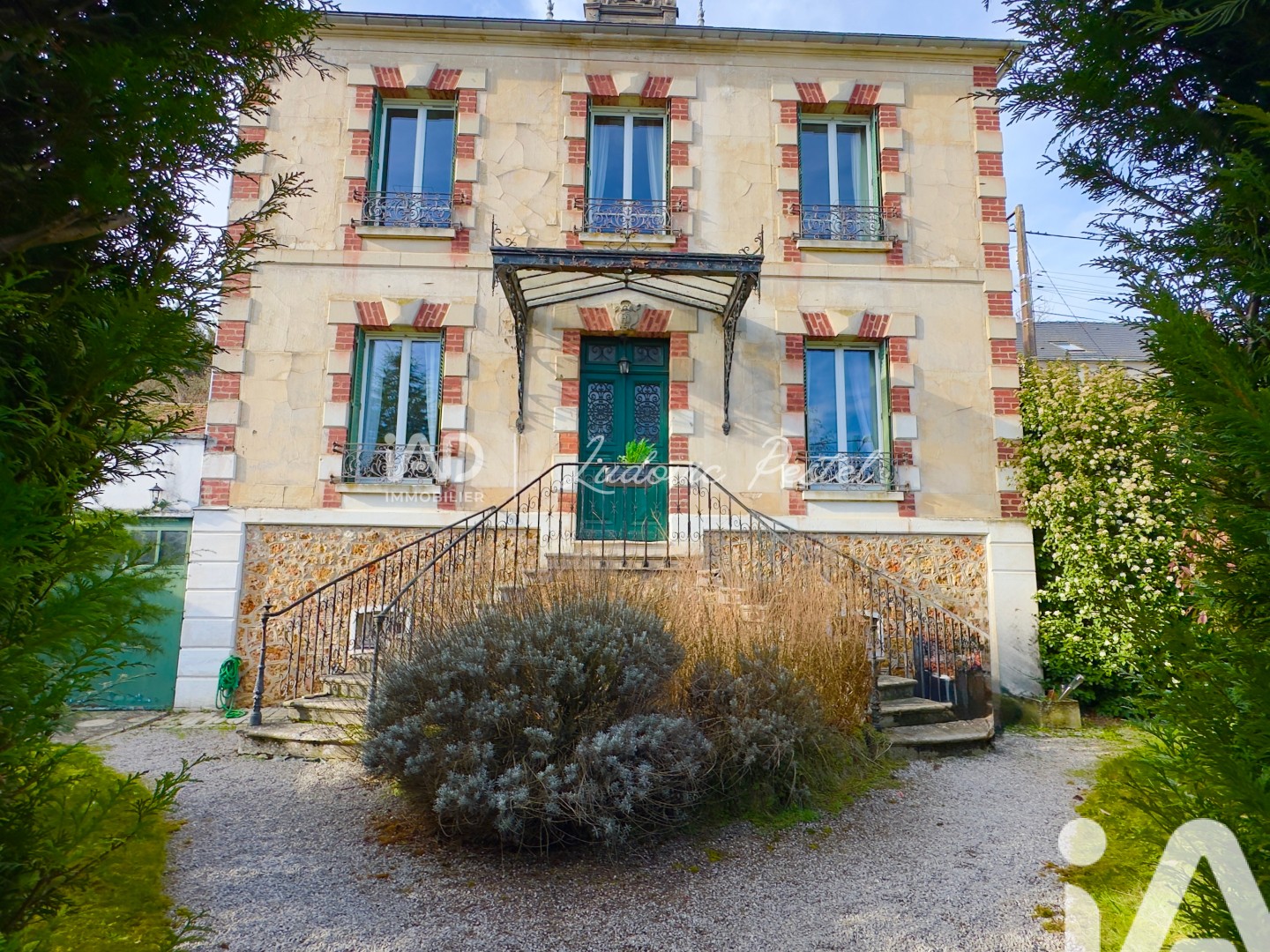 Maison à vendre - 5 pièces - 108m2 - Oulchy-Le-Château (02210)
