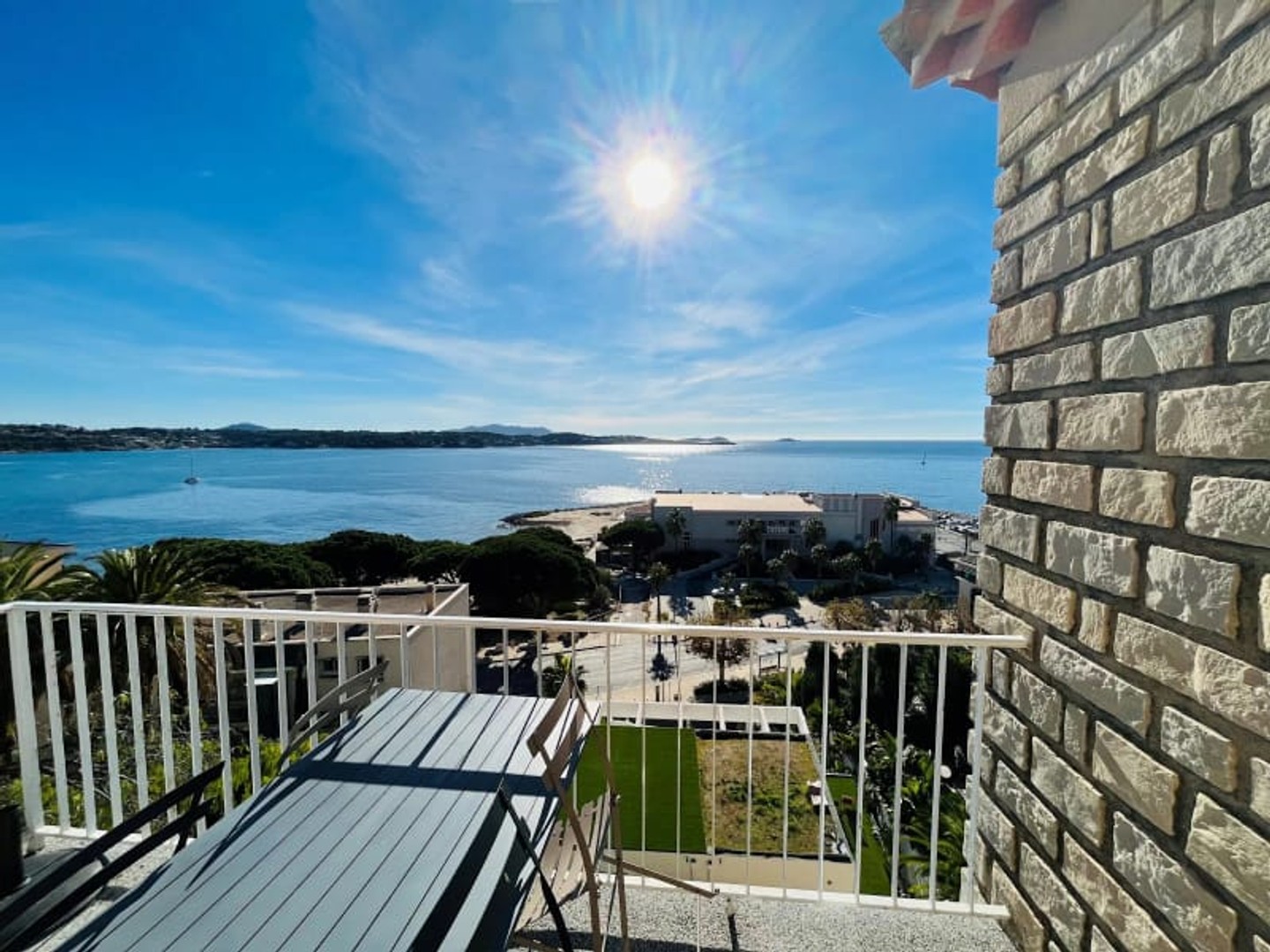 Appartement à vendre - 2 pièces - 37m2 - Bandol (83150)