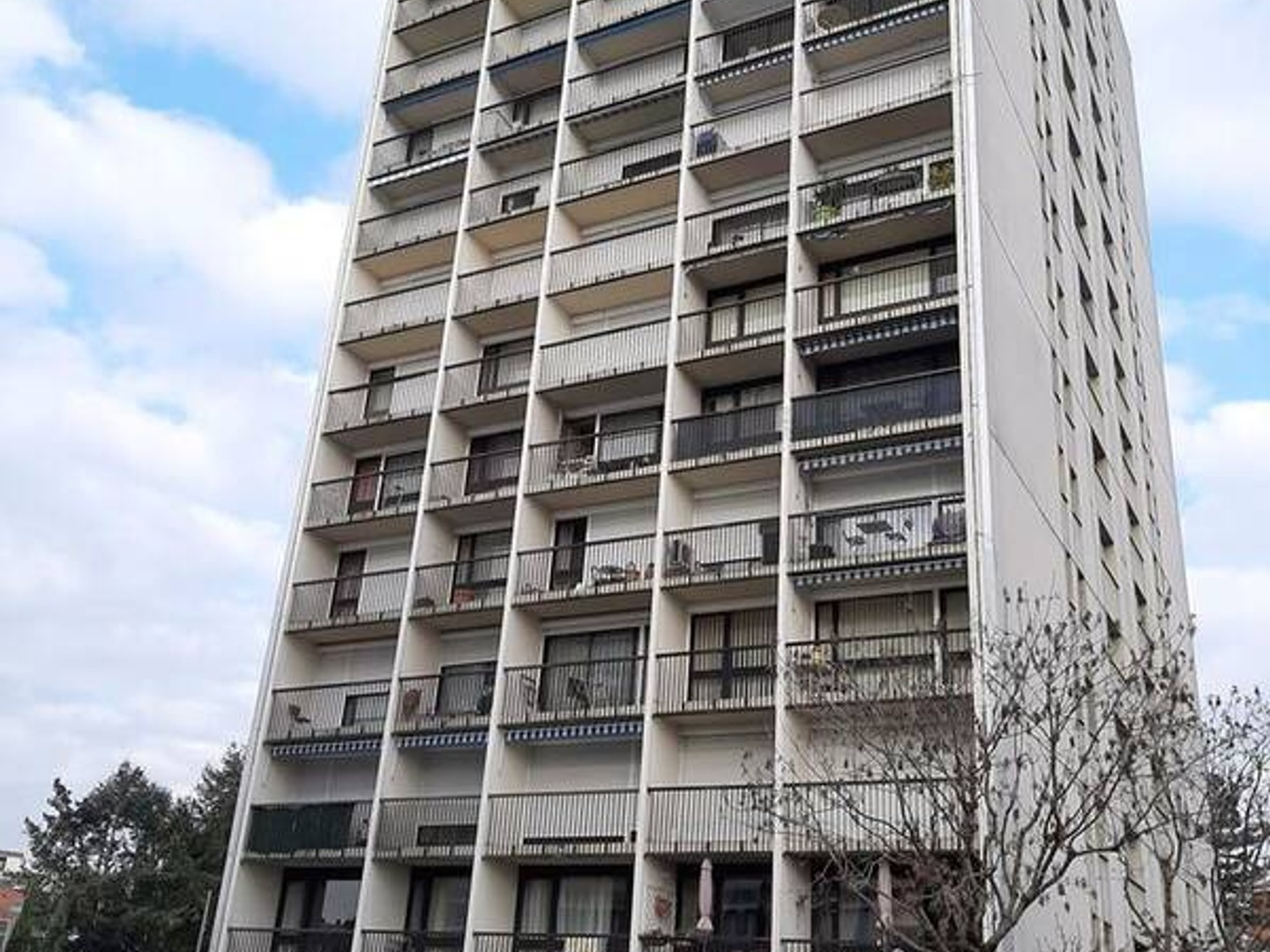 Appartement à vendre - 5 pièces - 107m2 - Roanne (42300)