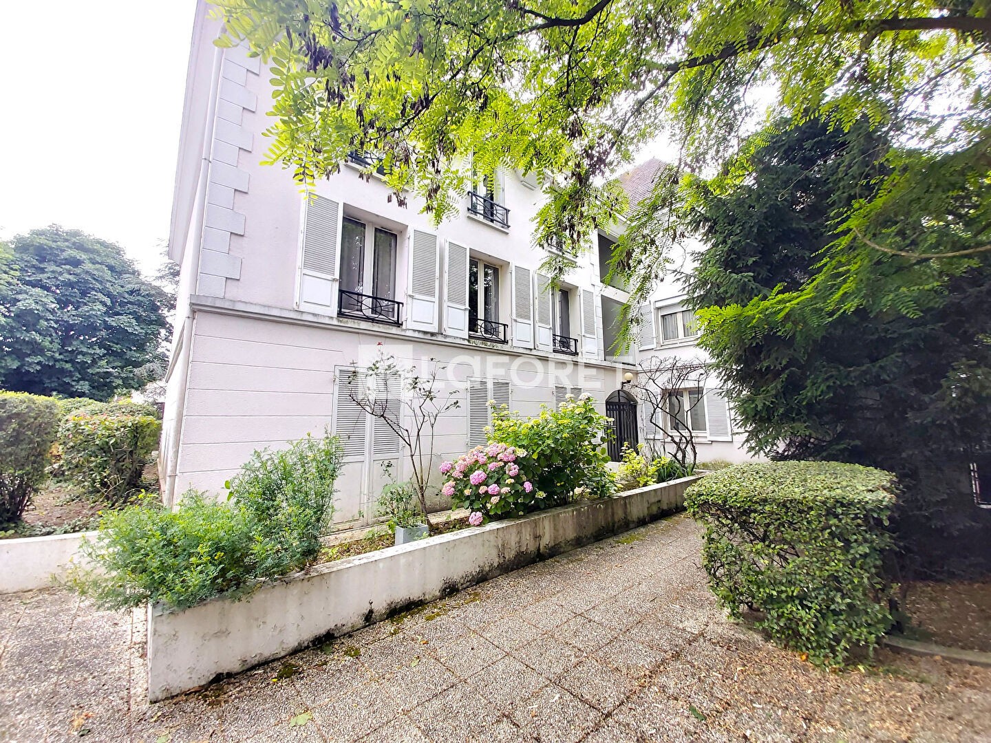 Appartement à vendre - 3 pièces - 63m2 - Le Raincy (93340)