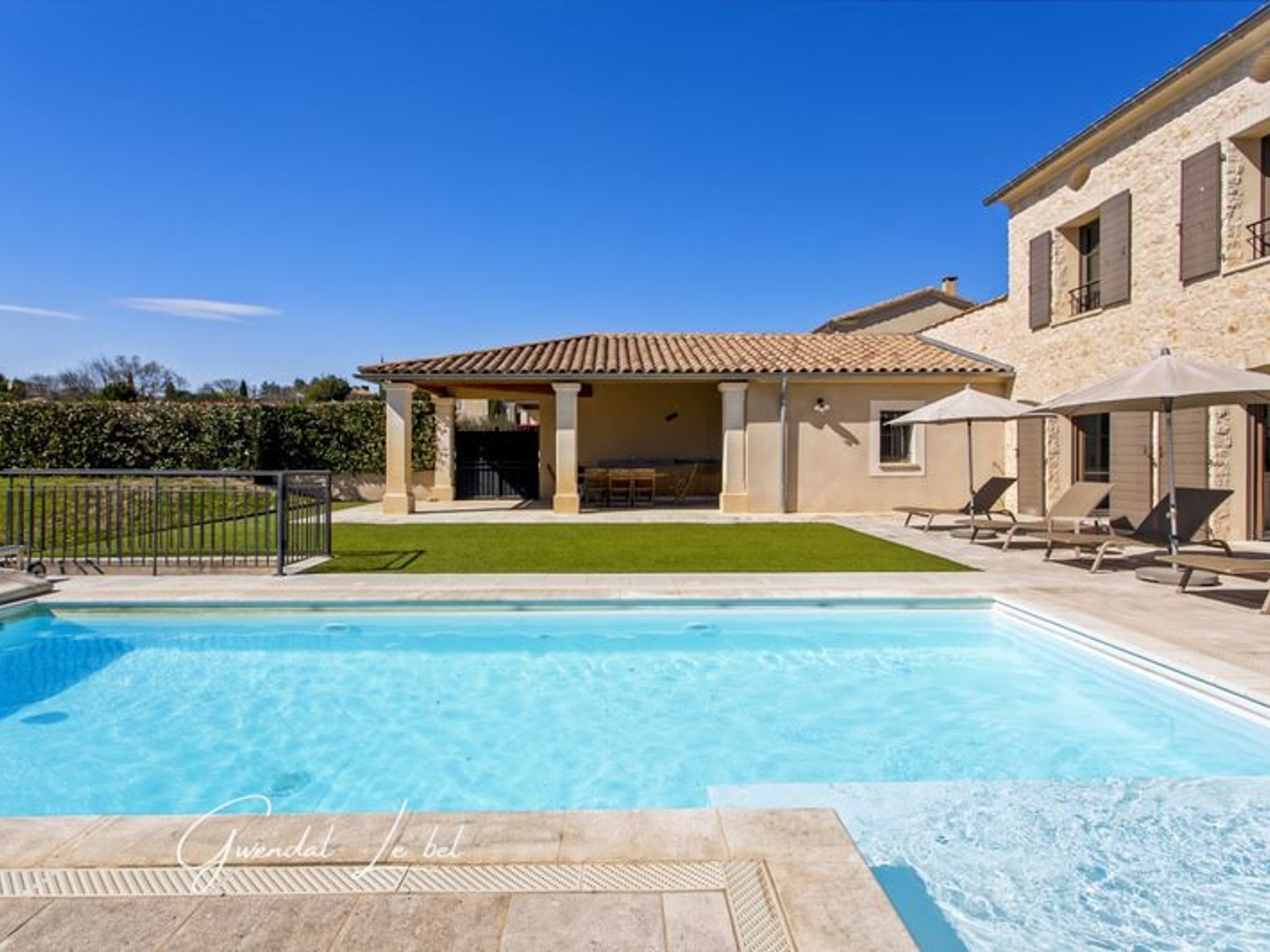Maison à vendre - 5 pièces - 159m2 - Garrigues-Sainte-... (30190)