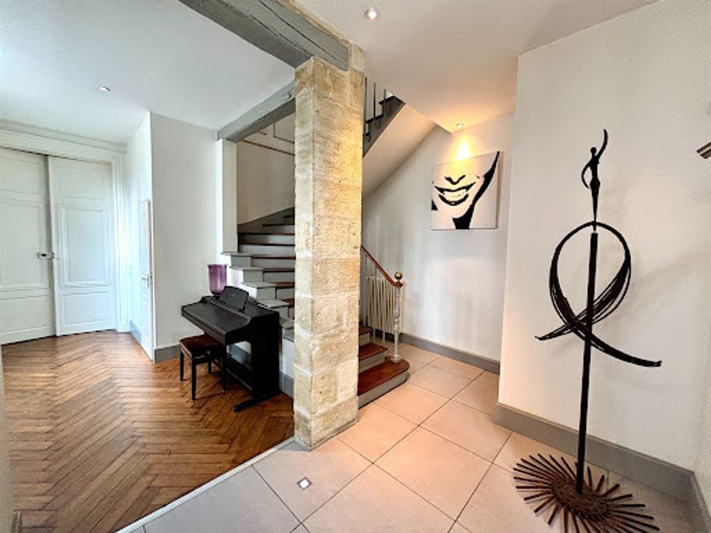 Maison à vendre - 7 pièces - 214m2 - Tours (37000)