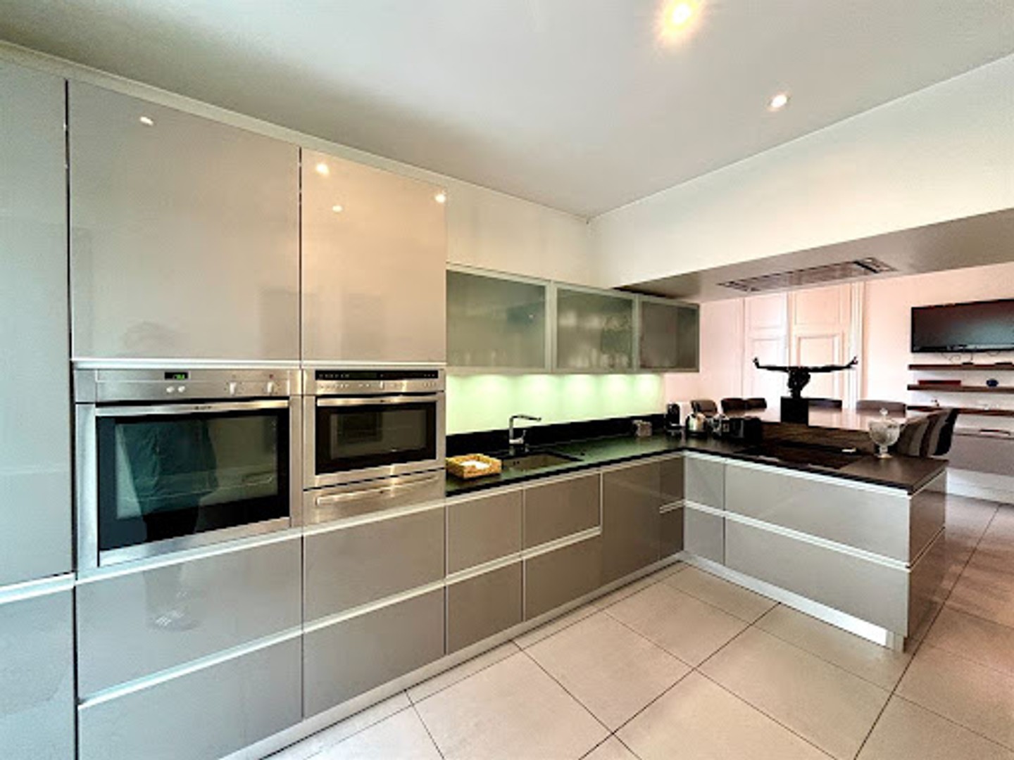 Maison à vendre - 7 pièces - 214m2 - Tours (37000)
