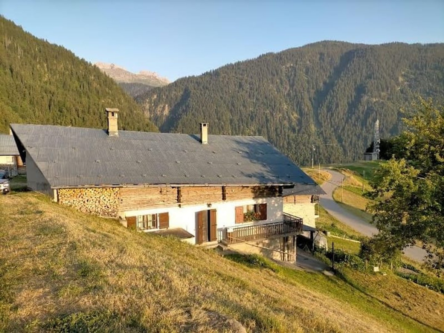 Maison à vendre - 2 pièces - 90m2 - Beaufort (73270)