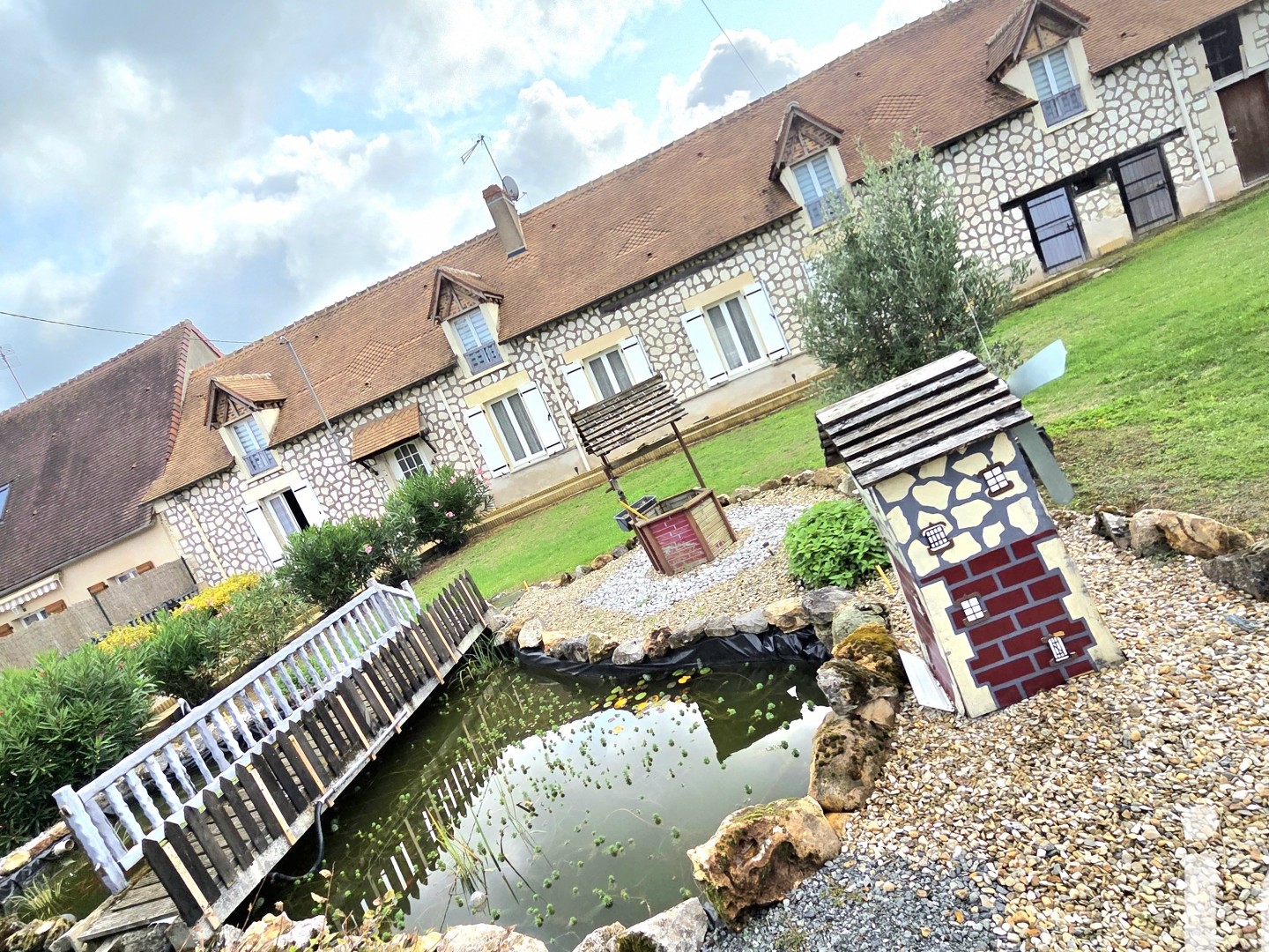 Maison à vendre - 5 pièces - 144m2 - Bélâbre (36370)