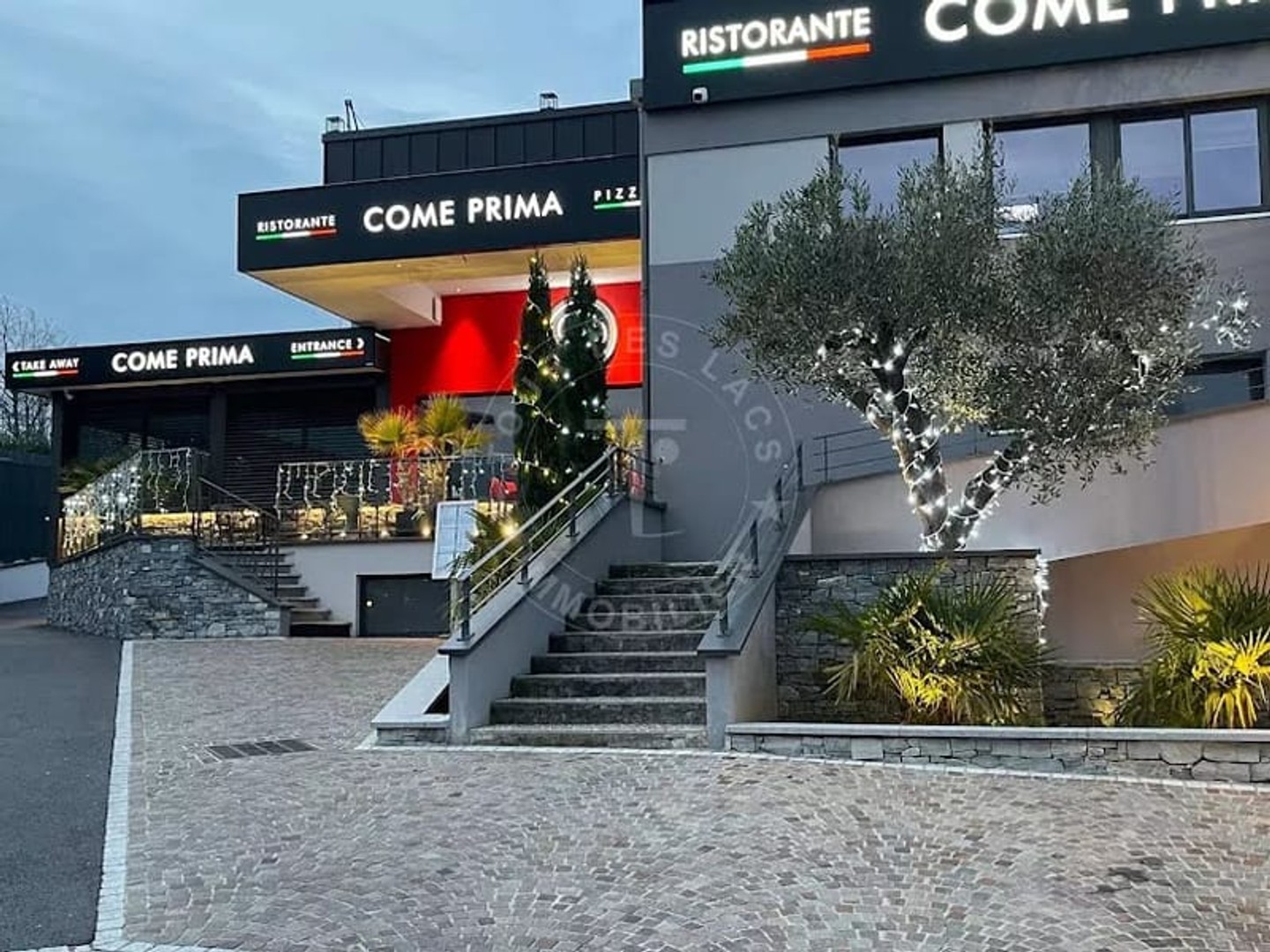 Magasin à vendre - 3 pièces - 340m2 - Annecy (74000)