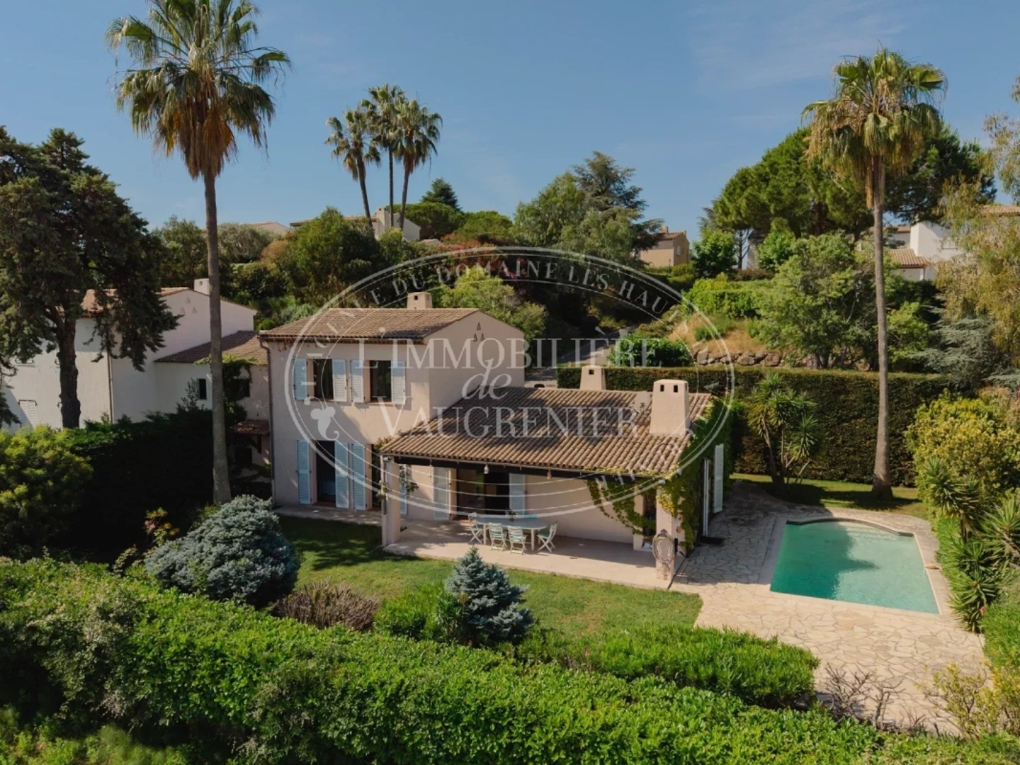 VENTE HAUTS DE VAUGRENIER VILLA 6 PIÈCES 1 395 000.-€