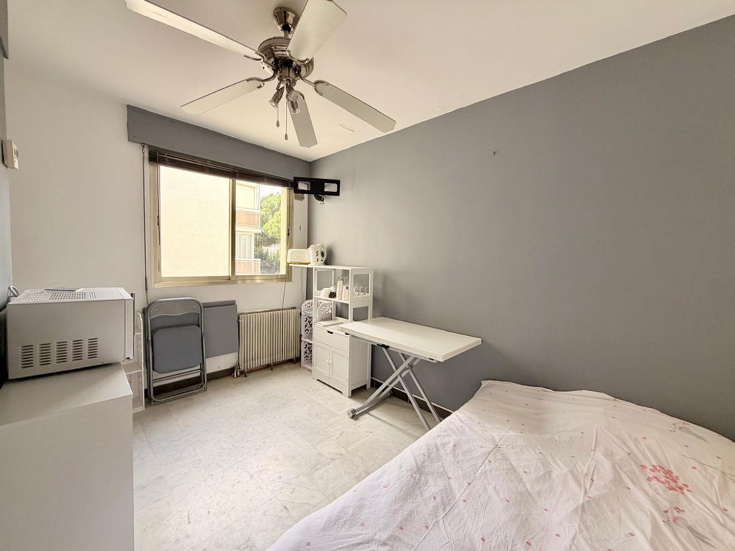 Studio de 15m2 au 1er étage - CENTRE VILLE LA GRANDE MOTTE