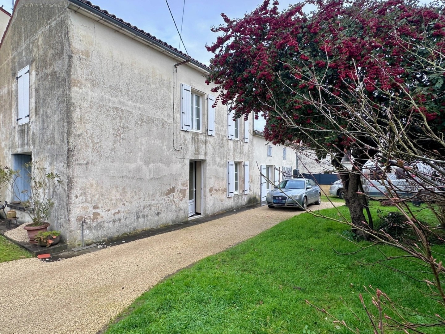 Maison à vendre - 10 pièces - 104m2 - Ardillières (17290)