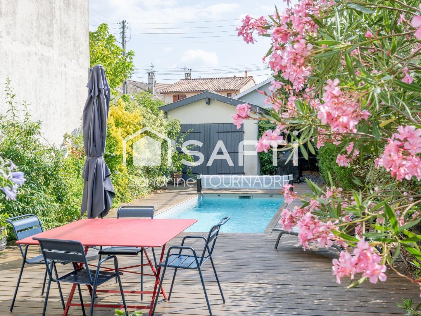 CAUDERAN PRIMROSE : Maison 4 ch, bureau, bibliothèque, piscine, annexe