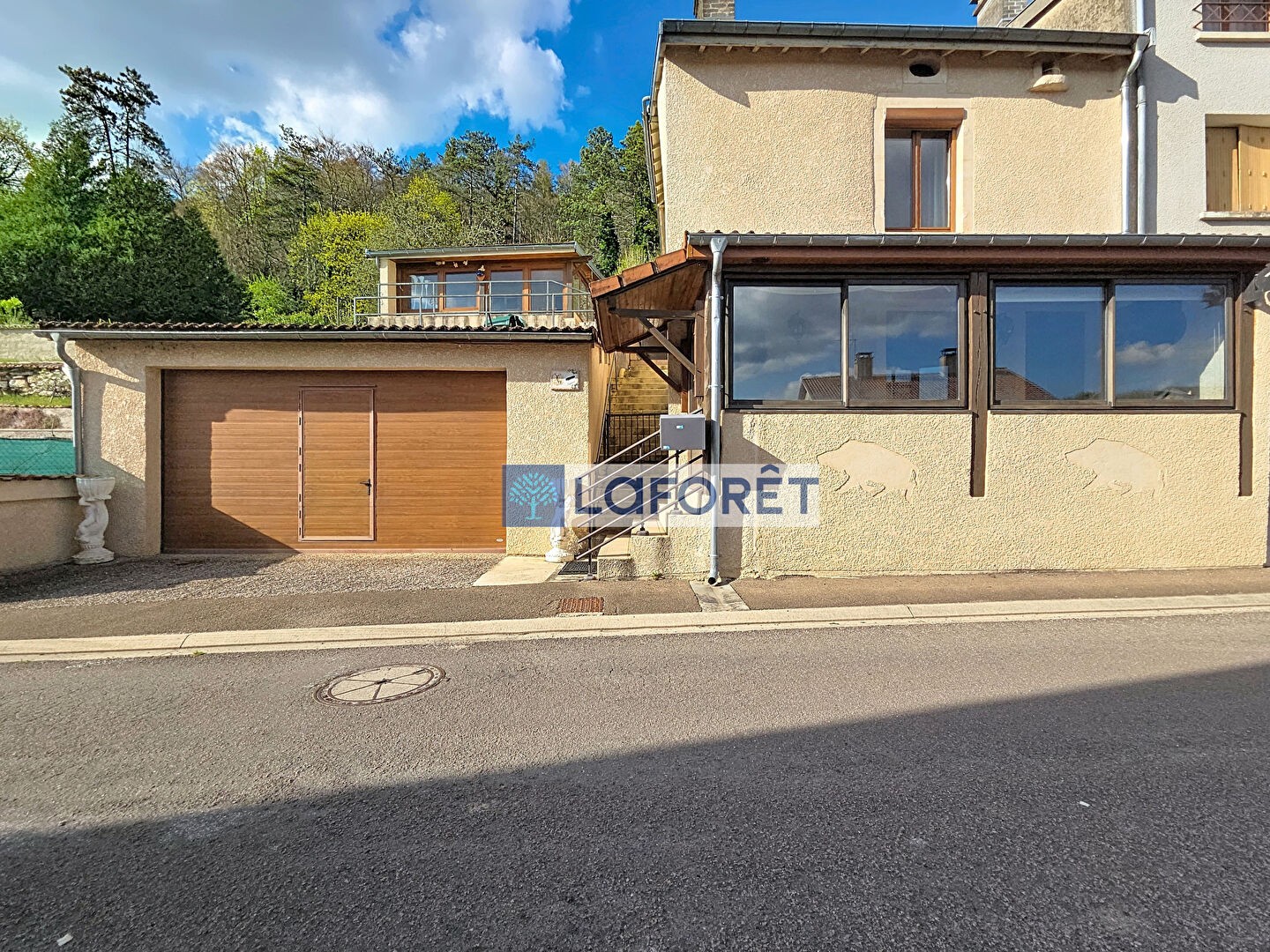 Maison à vendre - 3 pièces - 141m2 - Roches-Bettaincourt (52270)