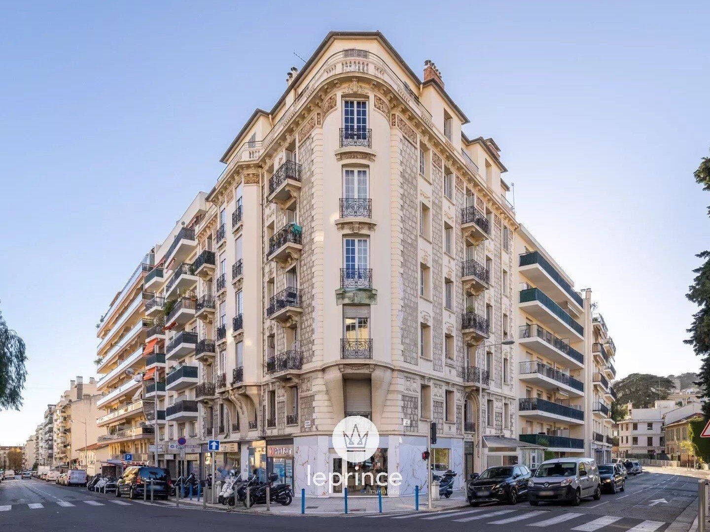 Appartement à vendre - 2 pièces - 57m2 - Nice (06100)