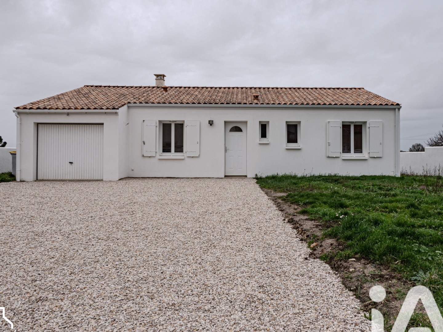 Maison à vendre - 4 pièces - 87m2 - Surgères (17700)