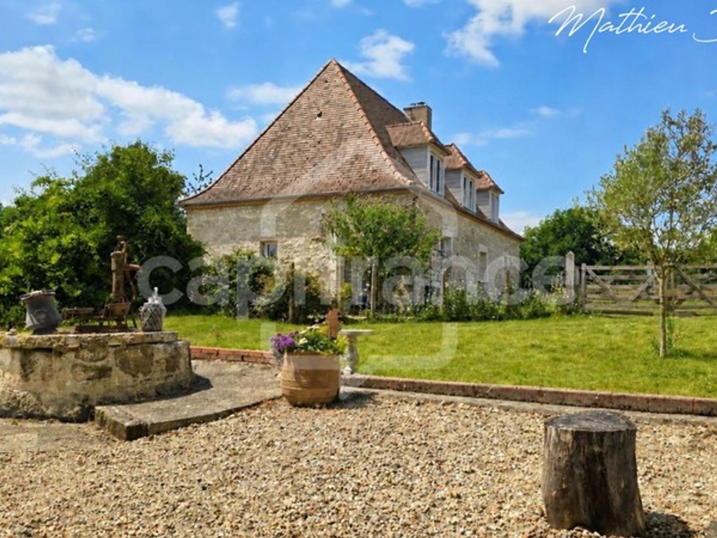 Maison à vendre - 475m2 - Eymet (24500)