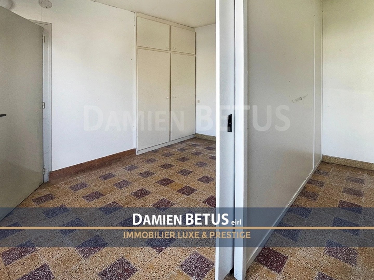 Maison à vendre - 2 pièces - 30m2 - Saint-Gilles-Croi... (85800)