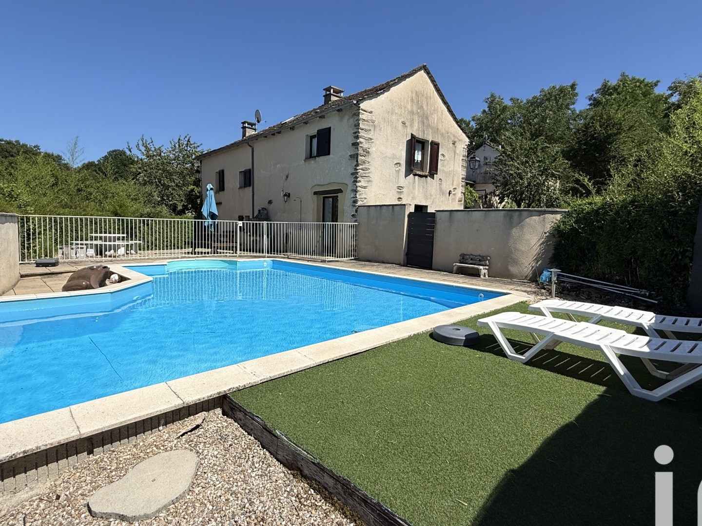 Maison à vendre - 5 pièces - 120m2 - Cabanès (12800)