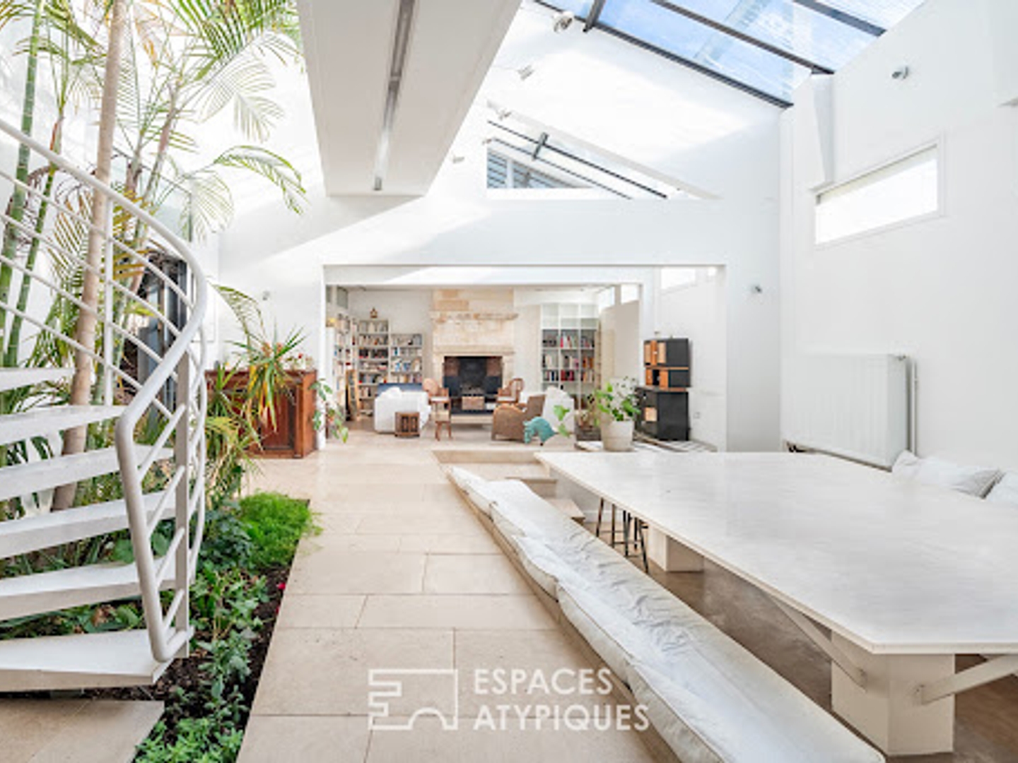 Maison 5 pièces 319 m²