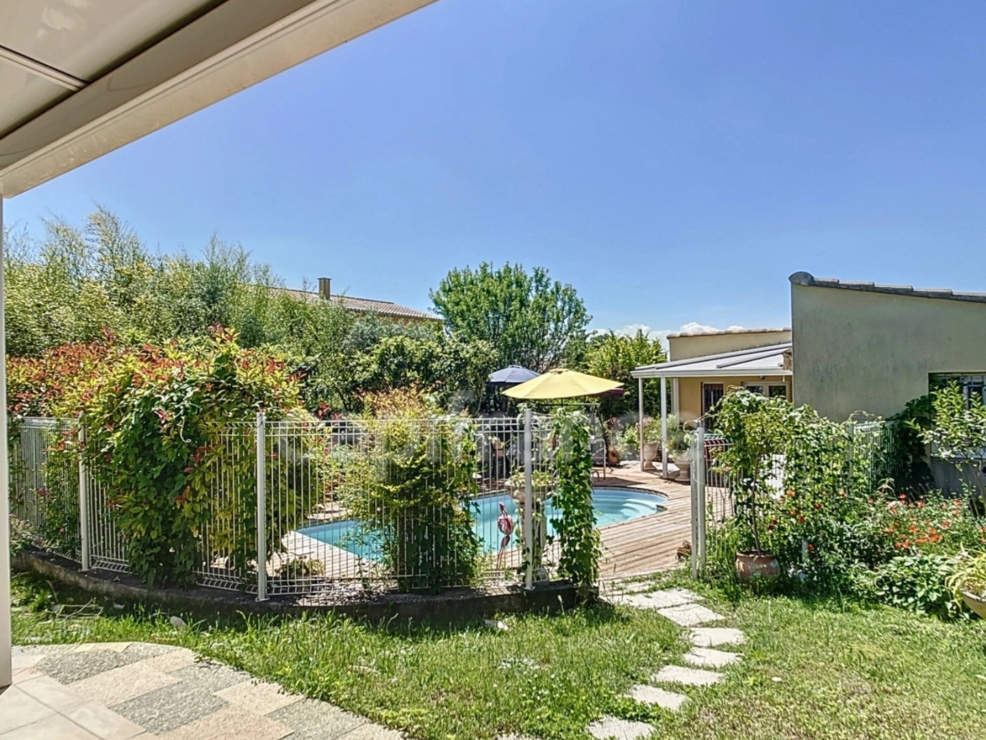 Maison à vendre - 6 pièces - 141m2 - Bollène (84500)