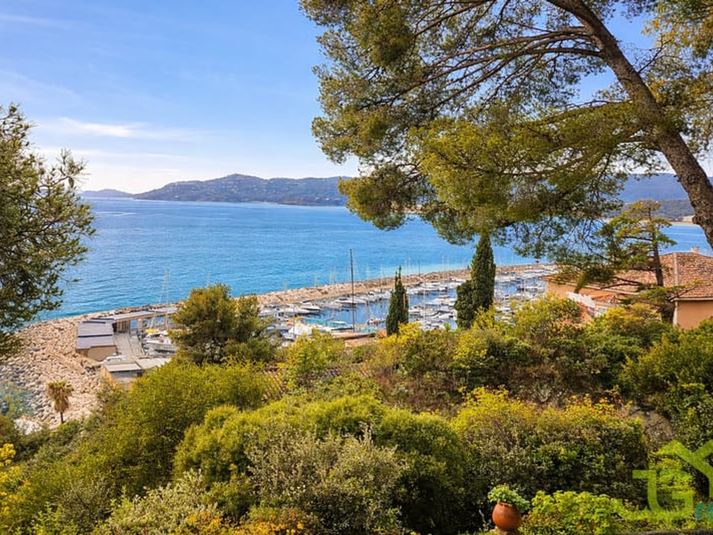 Villa d'architecte splendide vue mer