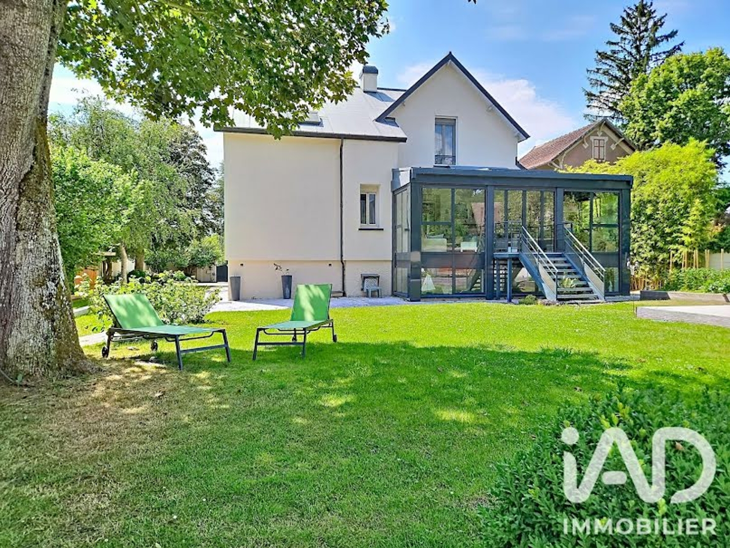 Maison 8 pièces 210 m²