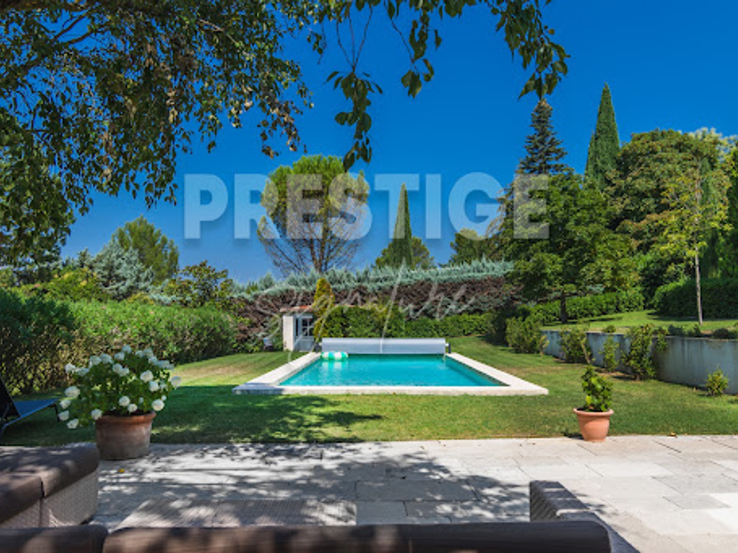 Villa 5 pièces 275 m²