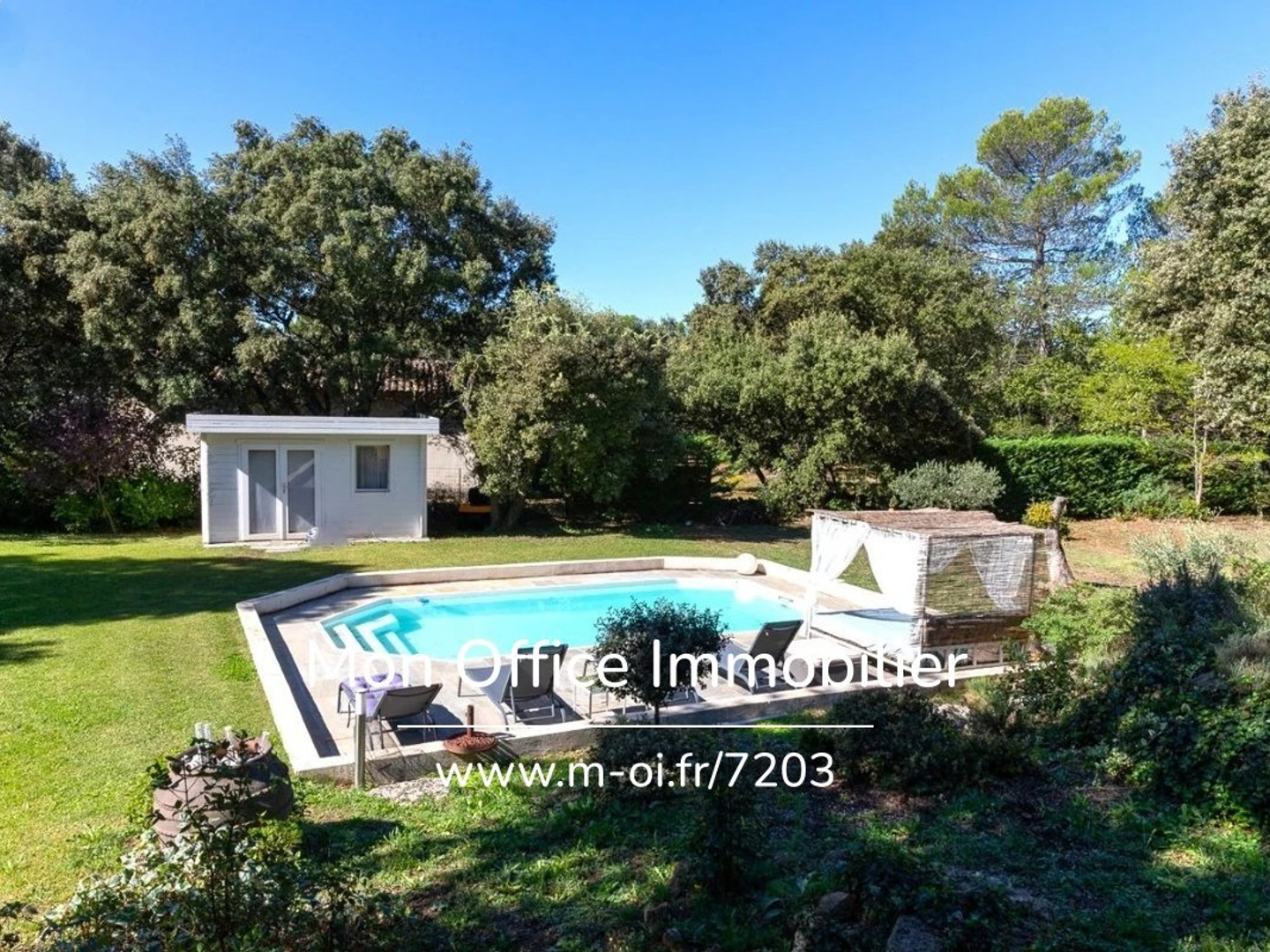 Immeuble à vendre - 8 pièces - 220m2 - Rognes (13840)