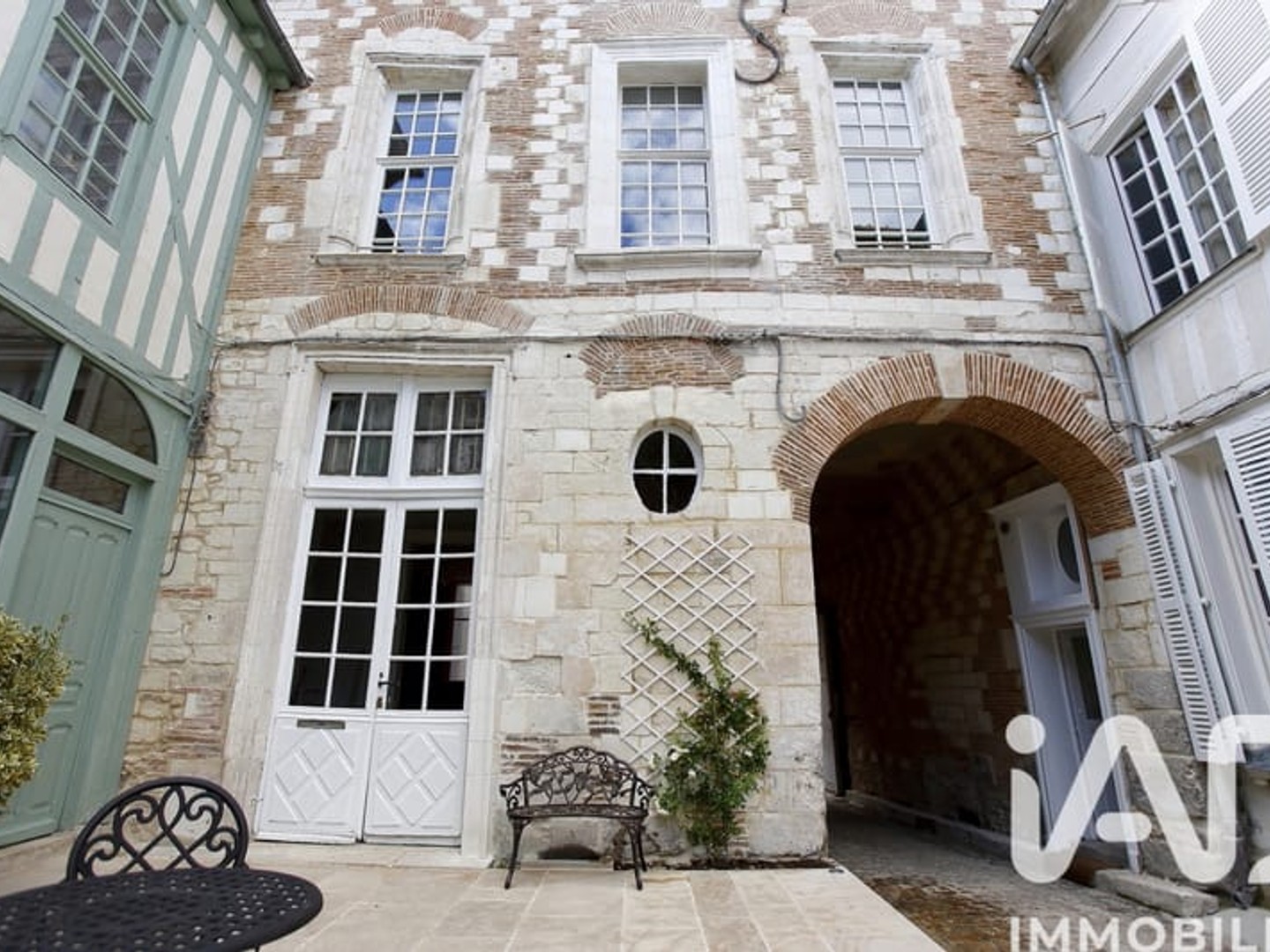 Maison à vendre - 4 pièces - 580m2 - Troyes (10000)