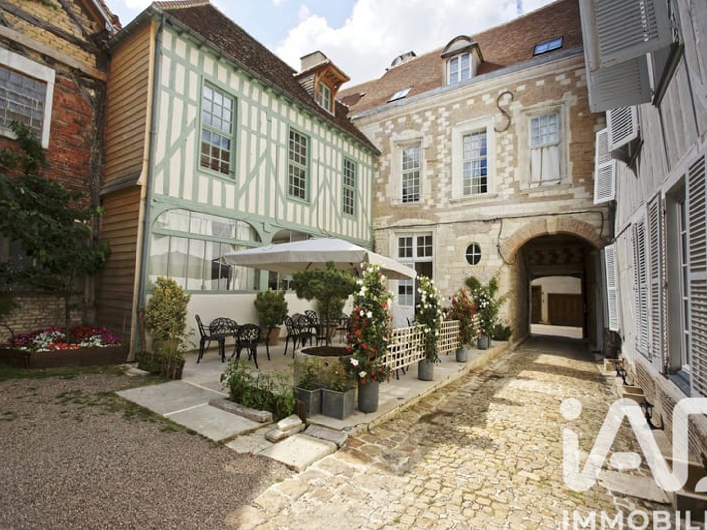 Maison à vendre - 4 pièces - 580m2 - Troyes (10000)